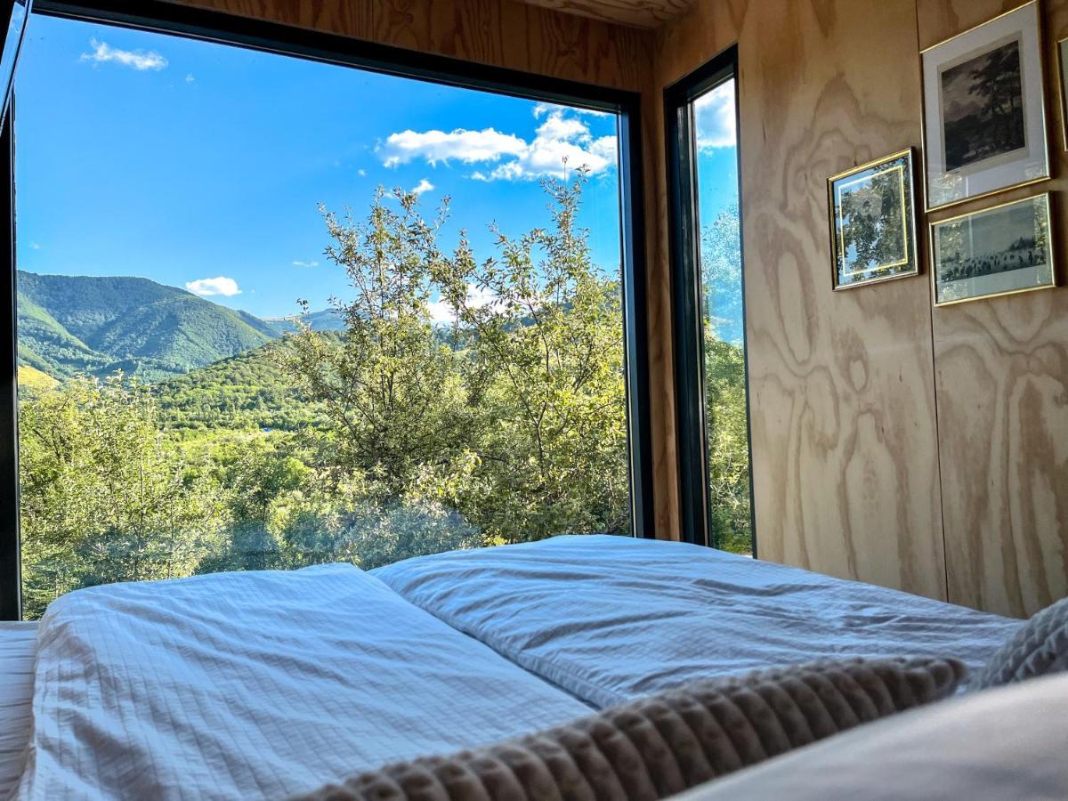 Elysian Fields - The Island Tiny House Bed and Breakfast Sadu Εξωτερικό φωτογραφία