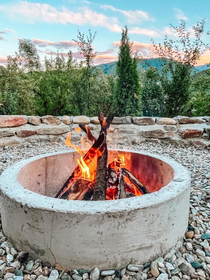 Elysian Fields - The Island Tiny House Bed and Breakfast Sadu Εξωτερικό φωτογραφία