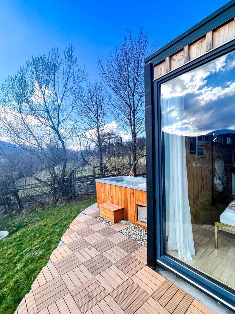 Elysian Fields - The Island Tiny House Bed and Breakfast Sadu Εξωτερικό φωτογραφία